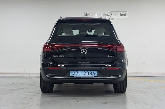 Mercedes-Benz EQB EQB300 4MATIC — пробег 1 358 км — фото 4 из 5