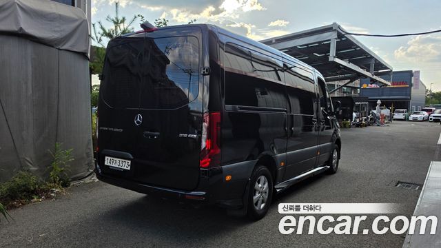 Mercedes-Benz Sprinter 3.0 Diesel W907 — пробег 19 617 км — фото 2 из 5