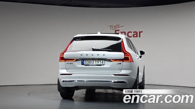 Volvo XC60 B5 Ultimate Bright — пробег 46 821 км — фото 4 из 5