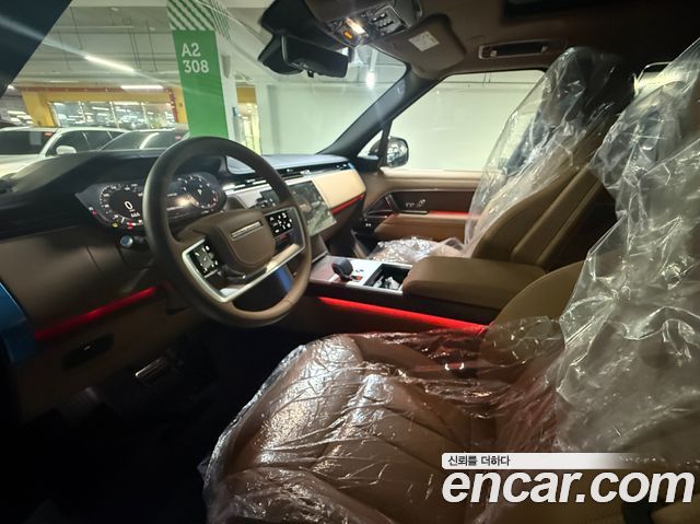 Land Rover Range Rover P530 Autobiography Long Wheel Base — пробег 15 км — фото 5 из 5
