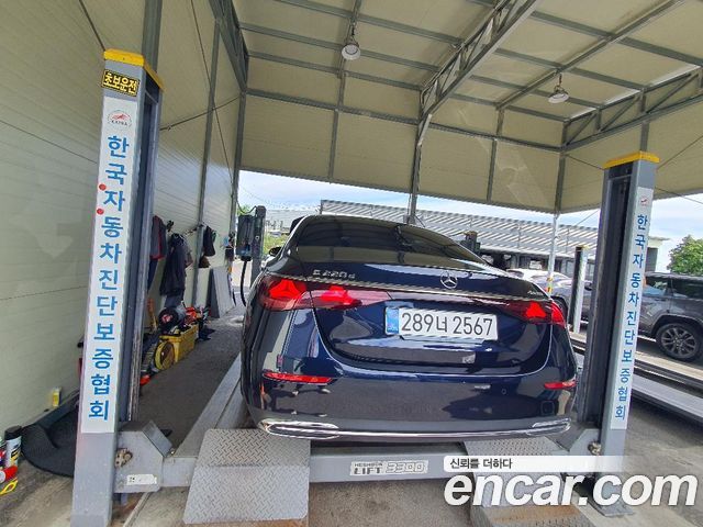Mercedes-Benz E-Class из Кореи Encar