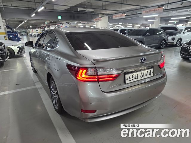 Lexus ES Supreme XV60 — пробег 98 419 км — фото 2 из 5
