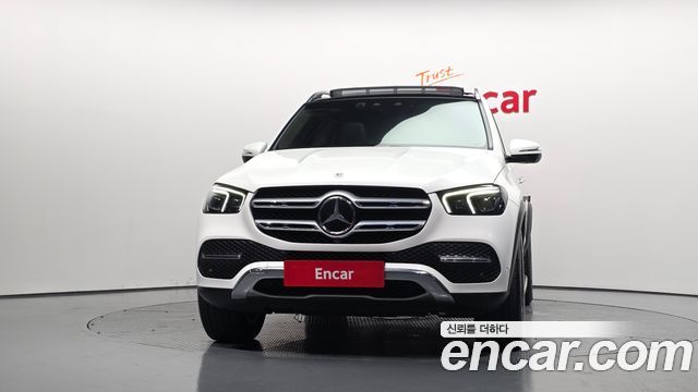 Mercedes-Benz GLE-Class GLE300d 4MATIC — пробег 65 857 км — фото 3 из 5