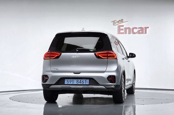Kia Niro Air — пробег 46 889 км — фото 4 из 5