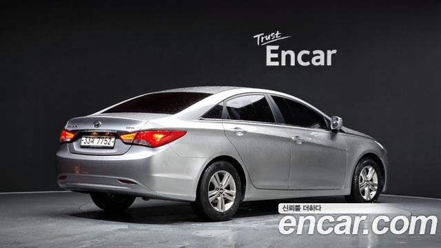 Hyundai Sonata CVVL Smart — пробег 170 905 км — фото 2 из 5