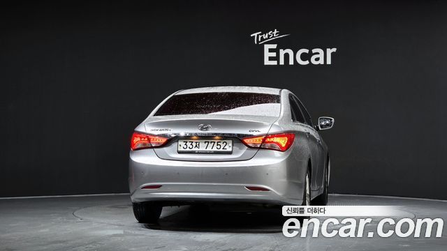 Hyundai Sonata CVVL Smart — пробег 170 905 км — фото 4 из 5