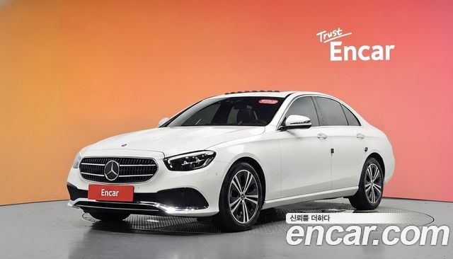 Mercedes-Benz E-Class E250 Avantgarde — пробег 30 268 км — фото 1 из 5