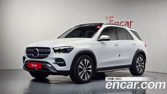 Mercedes-Benz GLE-Class GLE300d 4MATIC — пробег 43 099 км — фото 1 из 5