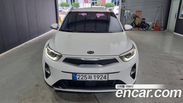 Kia Stonic из Кореи Encar