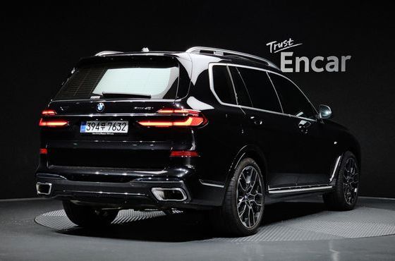BMW X7 xDrive 40i M Sport 7STR — пробег 6 068 км — фото 2 из 5