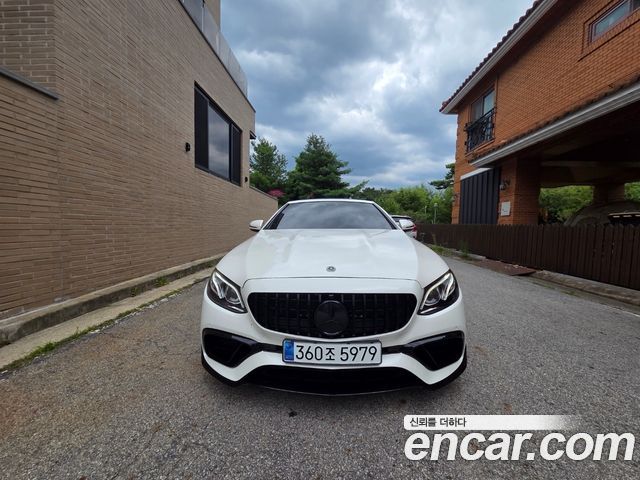 Mercedes-Benz E-Class из Кореи Encar