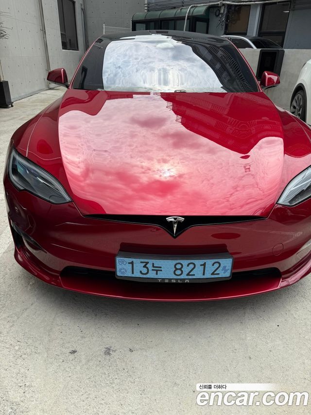 Tesla Model S Plaid — пробег 15 000 км — фото 1 из 5