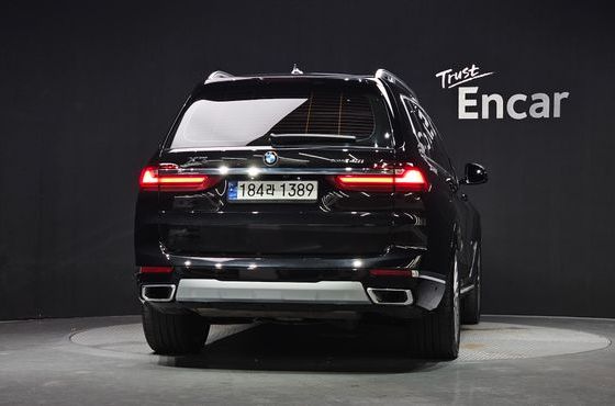 BMW X7 xDrive 40i Design Pure Excellence 7-Seater — пробег 178 018 км — фото 4 из 5
