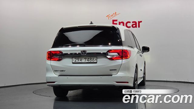 Honda Odyssey из Кореи Encar