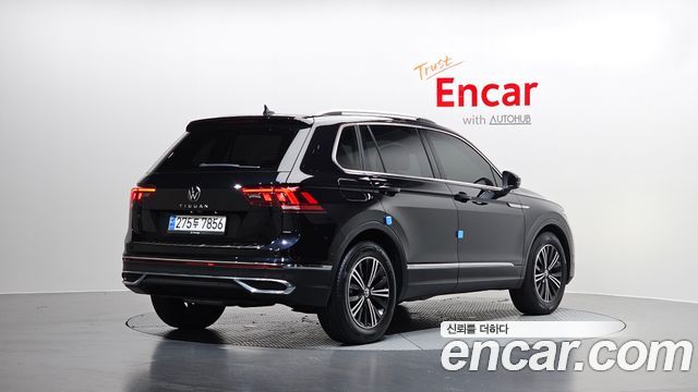 Volkswagen Tiguan 2.0 TDI Premium — пробег 69 434 км — фото 2 из 5
