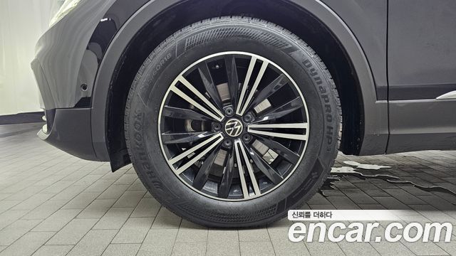 Volkswagen Tiguan 2.0 TDI Premium — пробег 69 434 км — фото 5 из 5
