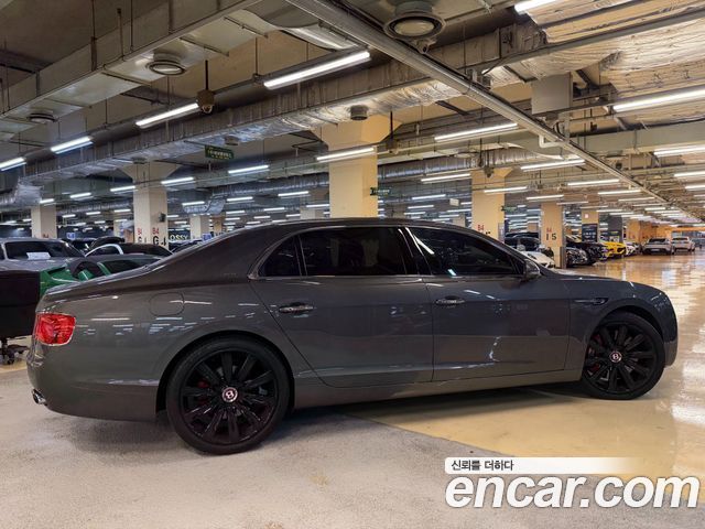 Bentley Flying Spur 4.0 S — пробег 50 000 км — фото 4 из 5