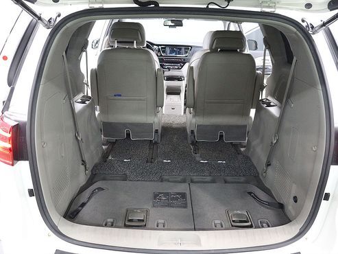 Kia Carnival 7-Seater Limousine VIP — пробег 121 749 км — фото 5 из 5