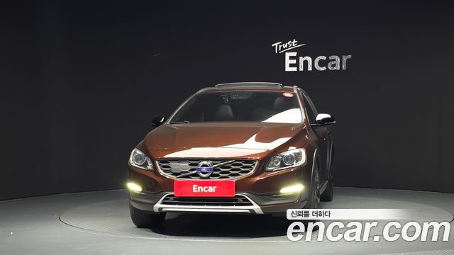 Volvo V60 T5 AWD — пробег 109 202 км — фото 3 из 5