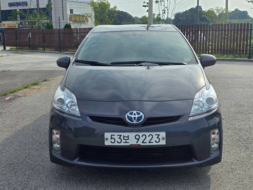 Toyota Prius 1.8 — пробег 43 094 км — фото 2 из 5