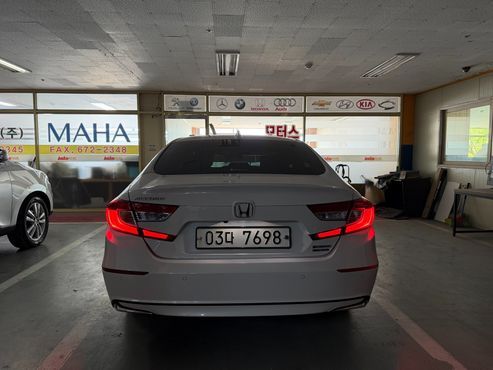 Honda Accord 2.0 Hybrid Touring — пробег 133 000 км — фото 2 из 5