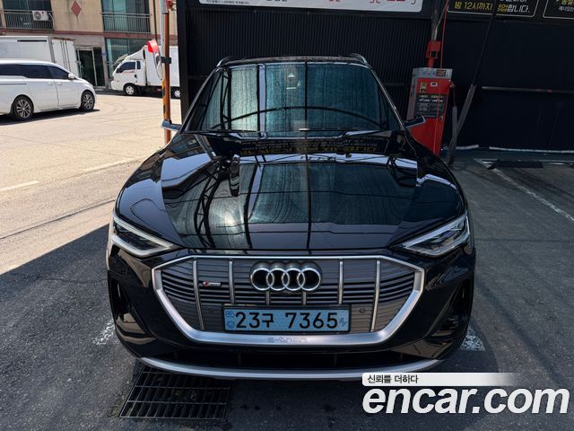 Audi e-tron из Кореи Encar