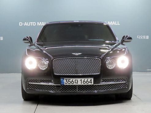 Bentley Flying Spur 4.0 — пробег 94 378 км — фото 2 из 5