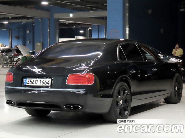 Bentley Flying Spur 4.0 — пробег 94 378 км — фото 4 из 5