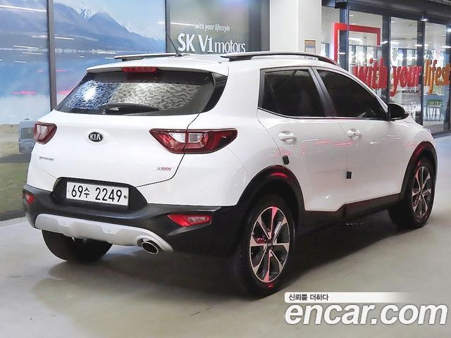 Kia Stonic из Кореи Encar