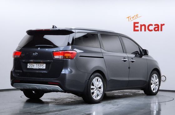 Kia Carnival 9-seater Prestige — пробег 116 024 км — фото 2 из 5