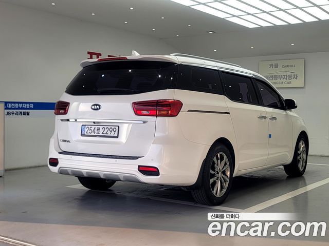 Kia Carnival из Кореи Encar
