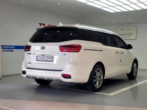Kia Carnival 9-Seater Prstige — пробег 139 000 км — фото 5 из 5