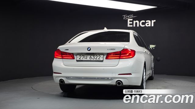 BMW 5-Series 530i xDrive Luxury Plus — пробег 112 821 км — фото 4 из 5