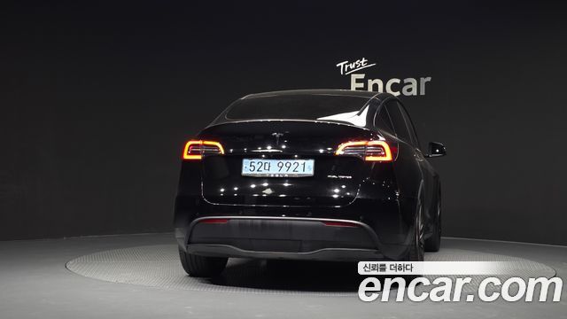 Tesla Model Y Long Range AWD — пробег 141 501 км — фото 4 из 5