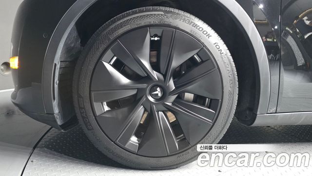 Tesla Model Y Long Range AWD — пробег 141 501 км — фото 5 из 5