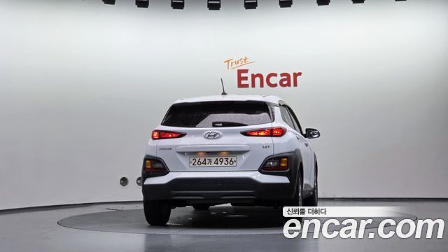 Hyundai Kona из Кореи Encar
