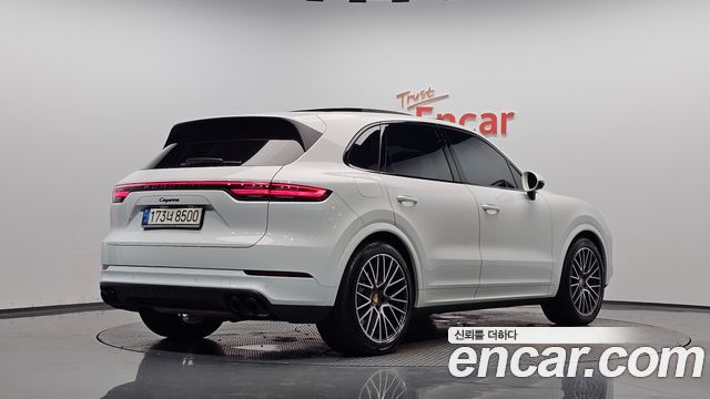 Porsche Cayenne 3.0 — пробег 48 972 км — фото 2 из 5
