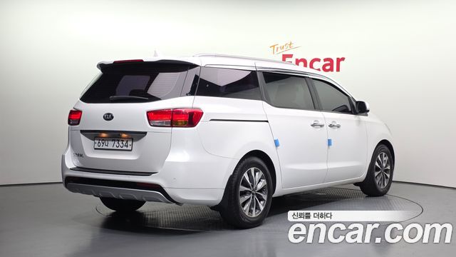 Kia Carnival из Кореи Encar