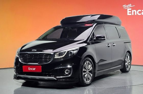Kia Carnival 9-seater Hi-Limousine Noblesse — пробег 138 768 км — фото 1 из 5