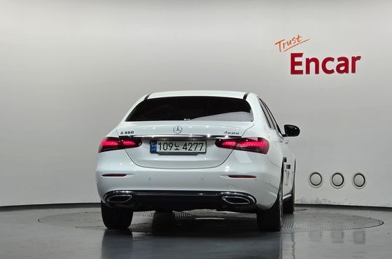 Mercedes-Benz E-Class E350 4MATIC Avantgarde — пробег 55 273 км — фото 4 из 5