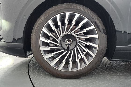 Hyundai Grandeur 2,5 Gasoline 2WD Honors — пробег 5 582 км — фото 5 из 5