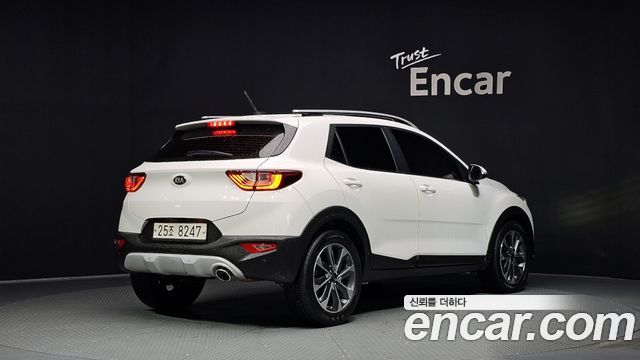 Kia Stonic Diesel 1.6 Prestige — пробег 130 004 км — фото 2 из 5