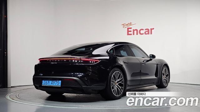 Porsche Taycan из Кореи Encar