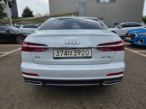 Audi A6 40 TDI Premium — пробег 40 100 км — фото 3 из 5