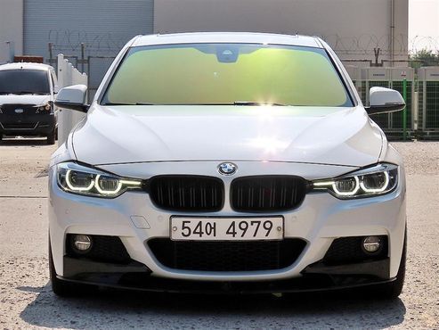 BMW 3-Series 330i M Sport — пробег 164 620 км — фото 1 из 5