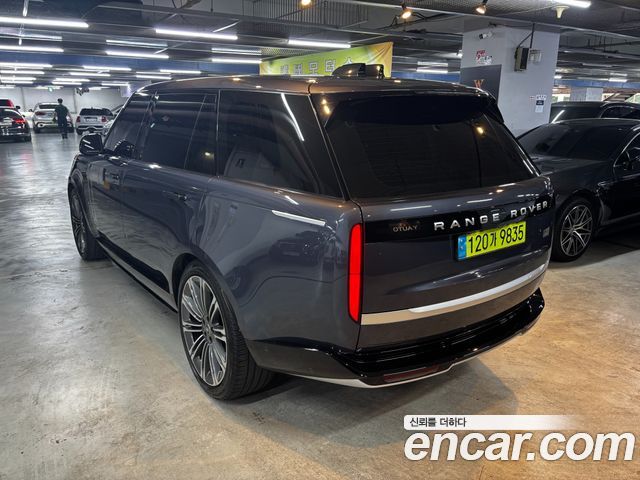 Land Rover Range Rover P530 Autobiography Long Wheel Base — пробег 66 000 км — фото 2 из 5