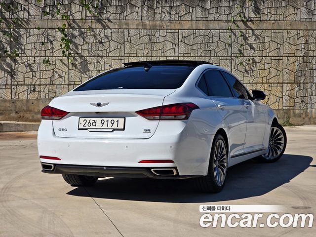 Hyundai Genesis 3.3 Structure Change (Bi-Fuel) — пробег 261 661 км — фото 4 из 5
