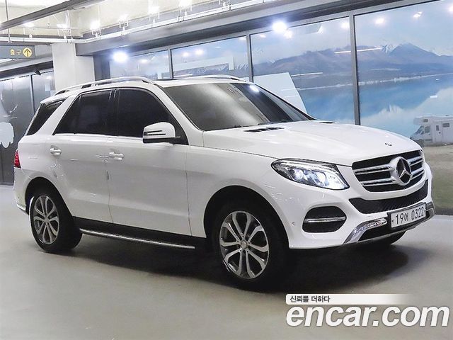 Mercedes-Benz GLE-Class GLE250 d 4MATIC — пробег 121 445 км — фото 1 из 5