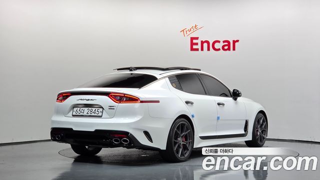 Kia Stinger из Кореи Encar