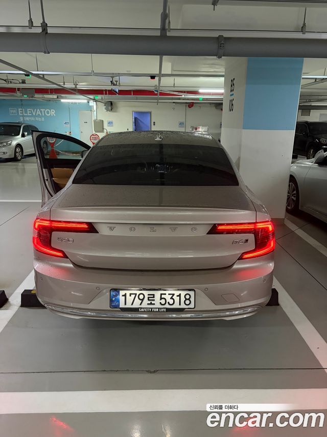 Volvo S90 B6 AWD Ultimate Bright — пробег 21 700 км — фото 3 из 5